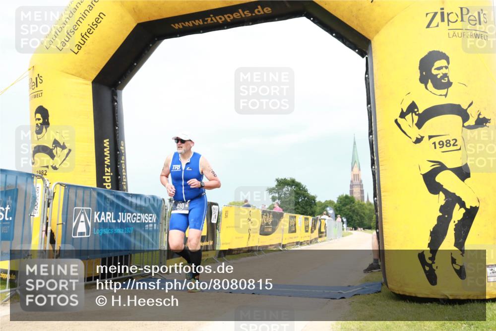 22.06.2025 - Viking Triathlon H.Heesch http://msf.ph/oto/8080815 22.06.2025 17:01:38 Laufen 490 meine-sportfotos.de