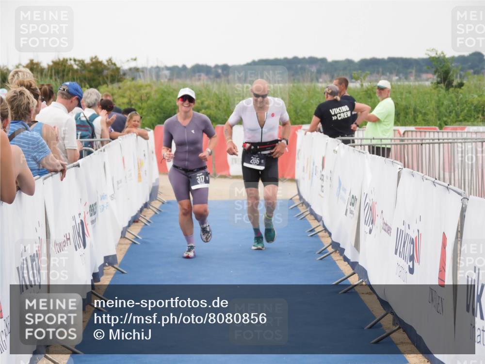 22.06.2025 - Viking Triathlon MichiJ http://msf.ph/oto/8080856 22.06.2025 15:57:52 Ziel 205, 317 meine-sportfotos.de