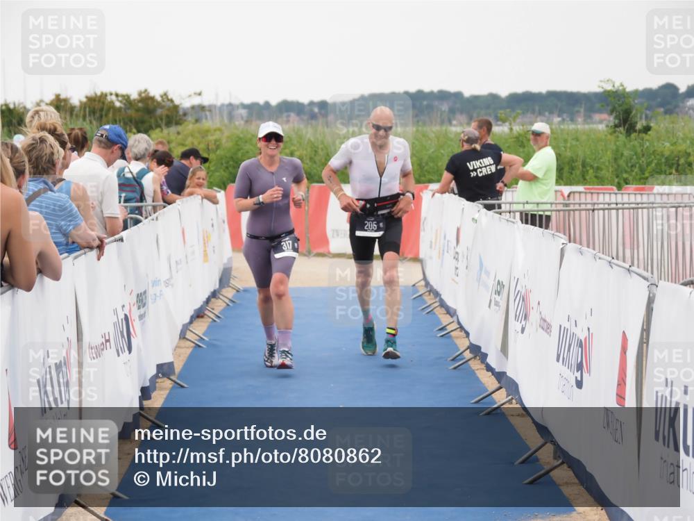22.06.2025 - Viking Triathlon MichiJ http://msf.ph/oto/8080862 22.06.2025 15:57:53 Ziel 205, 317 meine-sportfotos.de