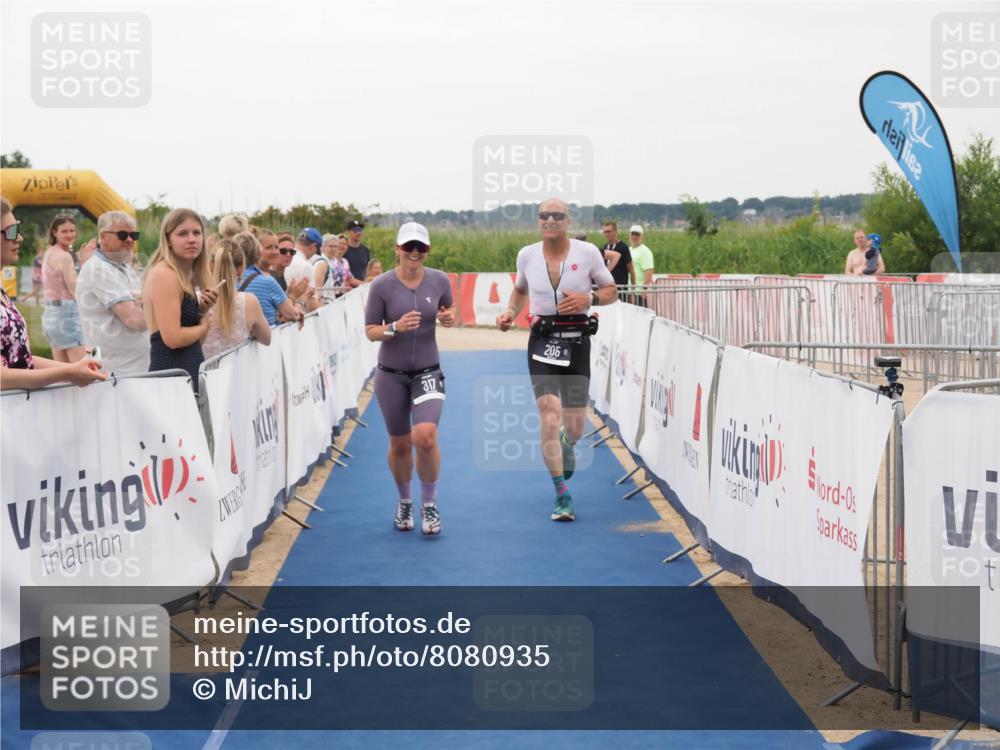 22.06.2025 - Viking Triathlon MichiJ http://msf.ph/oto/8080935 22.06.2025 15:57:55 Ziel 205, 317 meine-sportfotos.de