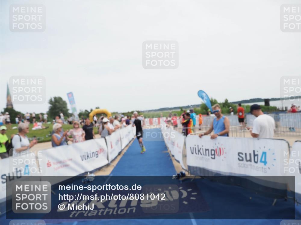 22.06.2025 - Viking Triathlon MichiJ http://msf.ph/oto/8081042 22.06.2025 14:24:58 Ziel 393 meine-sportfotos.de