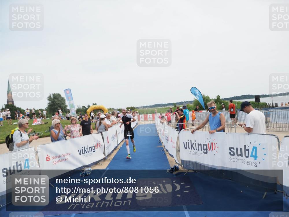 22.06.2025 - Viking Triathlon MichiJ http://msf.ph/oto/8081056 22.06.2025 14:24:59 Ziel 393 meine-sportfotos.de