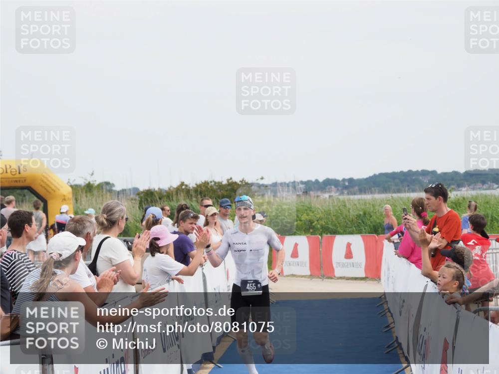 22.06.2025 - Viking Triathlon MichiJ http://msf.ph/oto/8081075 22.06.2025 14:25:48 Ziel 455 meine-sportfotos.de