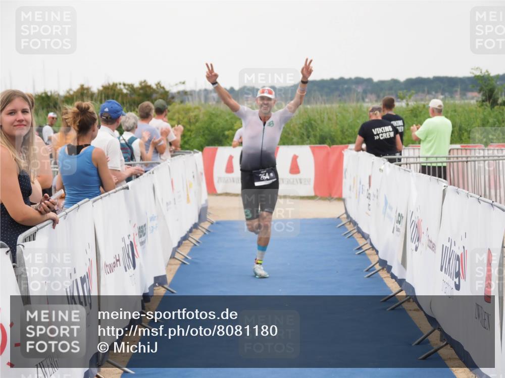 22.06.2025 - Viking Triathlon MichiJ http://msf.ph/oto/8081180 22.06.2025 15:58:41 Ziel 254 meine-sportfotos.de