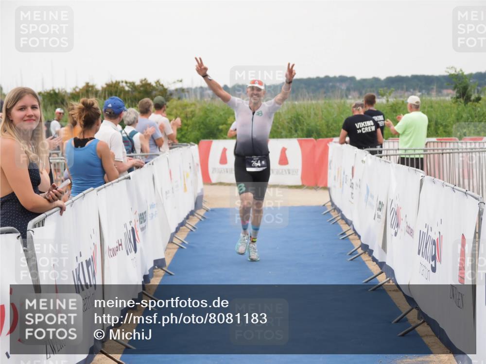 22.06.2025 - Viking Triathlon MichiJ http://msf.ph/oto/8081183 22.06.2025 15:58:42 Ziel 18, 254 meine-sportfotos.de