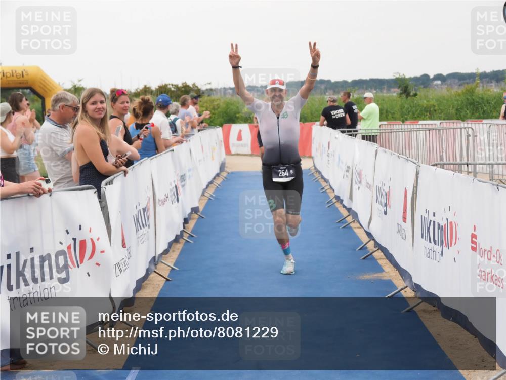 22.06.2025 - Viking Triathlon MichiJ http://msf.ph/oto/8081229 22.06.2025 15:58:43 Ziel 18, 254 meine-sportfotos.de