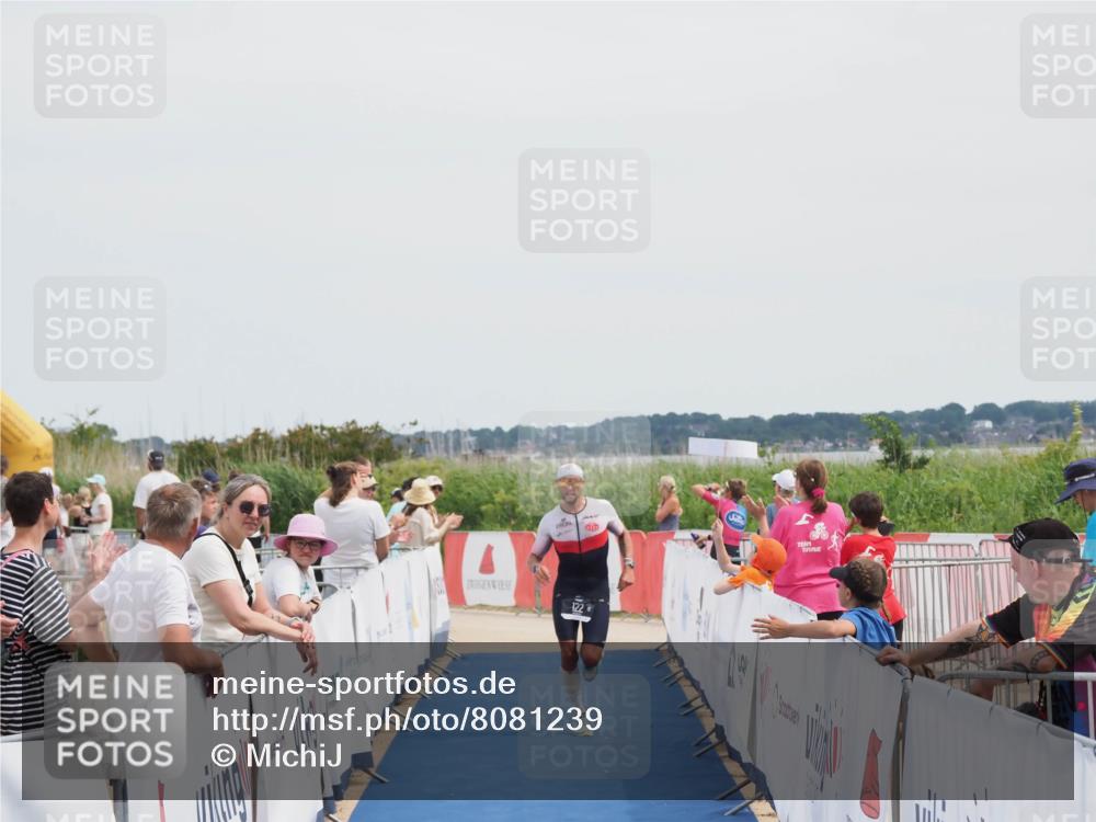 22.06.2025 - Viking Triathlon MichiJ http://msf.ph/oto/8081239 22.06.2025 14:26:21 Ziel 122 meine-sportfotos.de