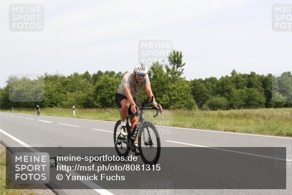 22.06.2025 - Viking Triathlon Yannick Fuchs http://msf.ph/oto/8081315 22.06.2025 12:22:42 Radfahren 135, 551, 644 meine-sportfotos.de