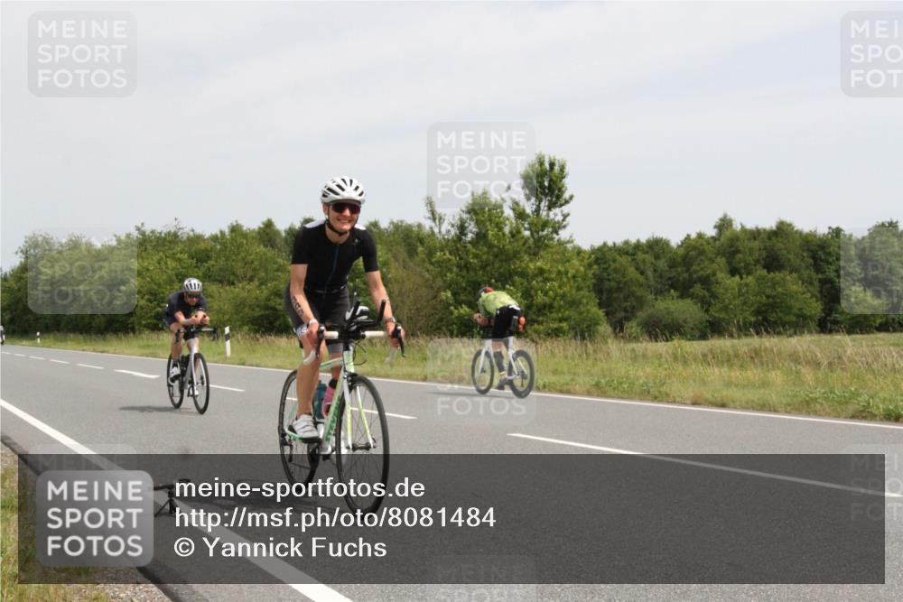 22.06.2025 - Viking Triathlon Yannick Fuchs http://msf.ph/oto/8081484 22.06.2025 12:24:53 Radfahren 50, 215, 225, 261, 343, 399, 410 meine-sportfotos.de