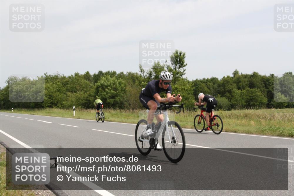 22.06.2025 - Viking Triathlon Yannick Fuchs http://msf.ph/oto/8081493 22.06.2025 12:24:54 Radfahren 50, 215, 225, 261, 300, 343, 399, 410 meine-sportfotos.de
