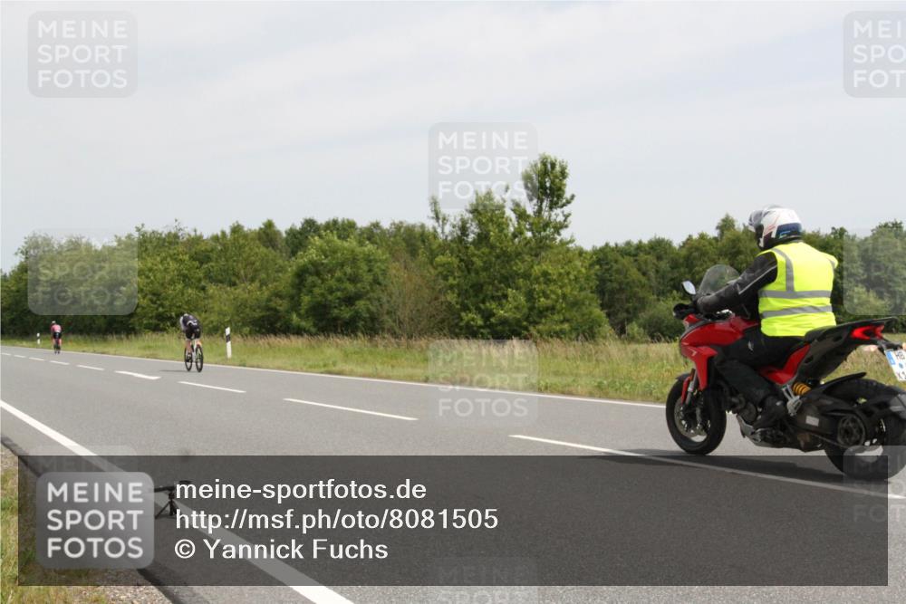 22.06.2025 - Viking Triathlon Yannick Fuchs http://msf.ph/oto/8081505 22.06.2025 12:25:04 Radfahren 177, 264, 300 meine-sportfotos.de