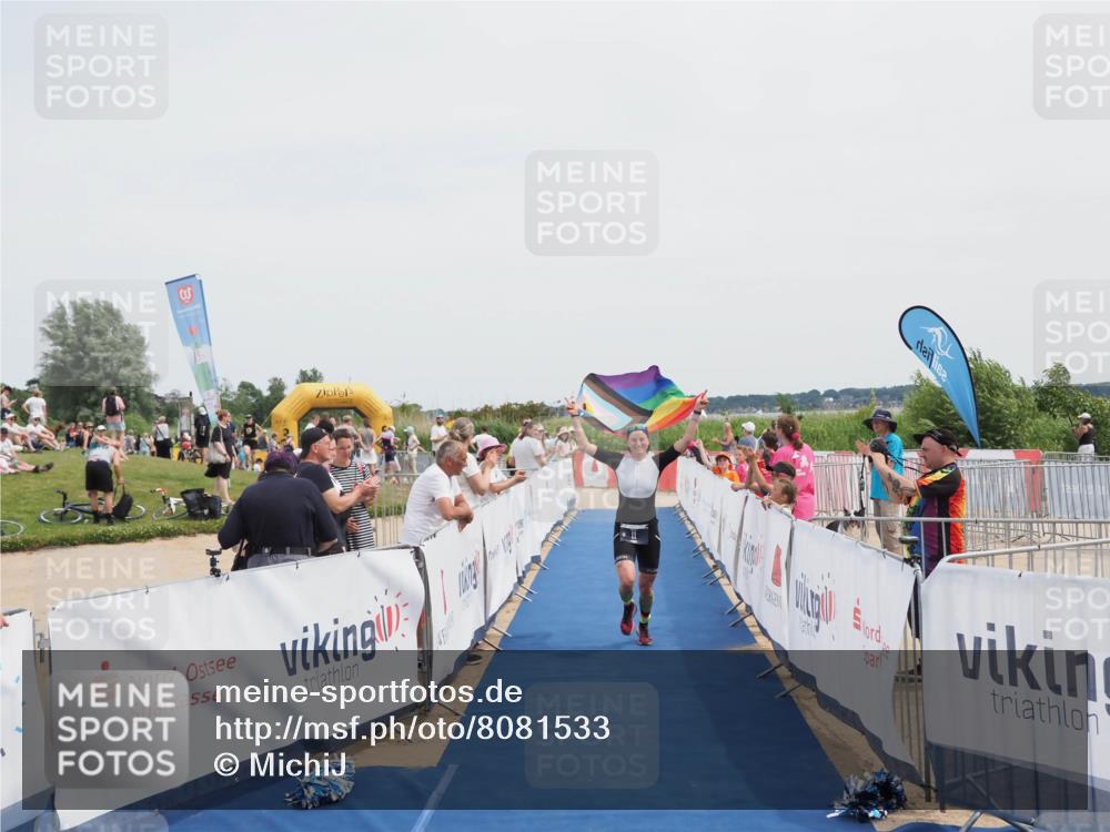 22.06.2025 - Viking Triathlon MichiJ http://msf.ph/oto/8081533 22.06.2025 14:26:47 Ziel 11 meine-sportfotos.de