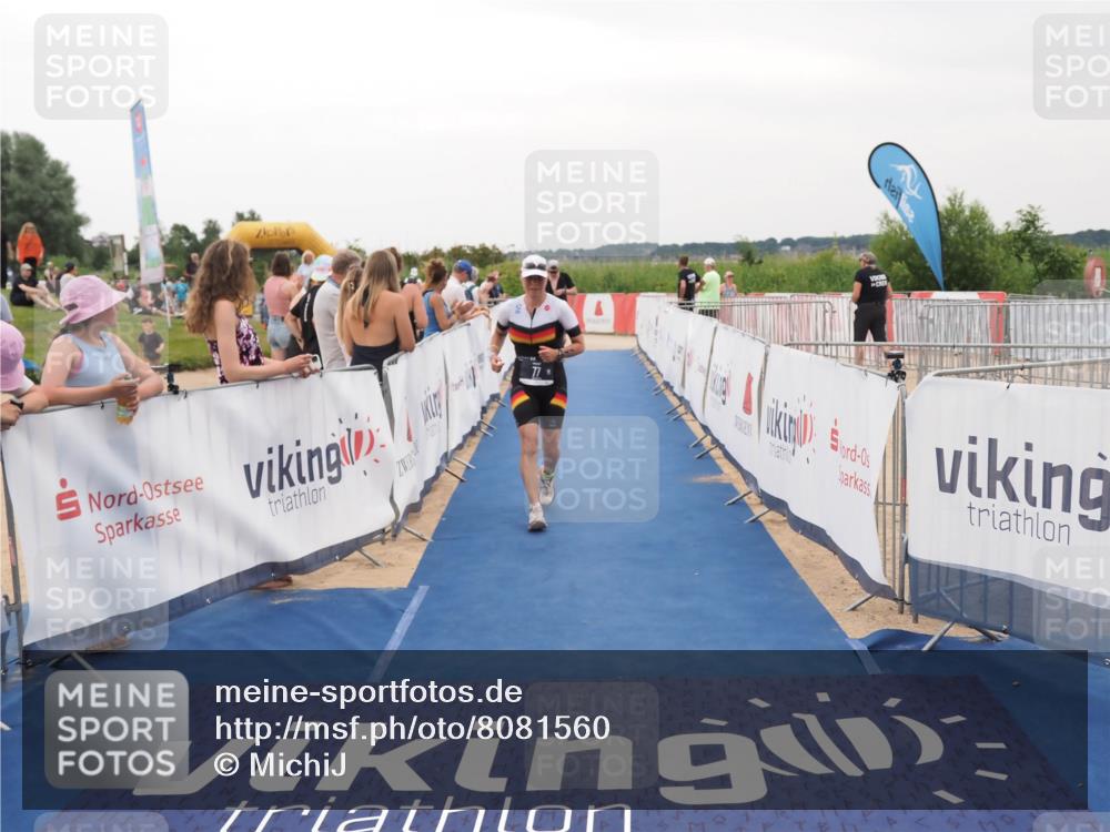22.06.2025 - Viking Triathlon MichiJ http://msf.ph/oto/8081560 22.06.2025 15:59:04 Ziel 77, 461 meine-sportfotos.de