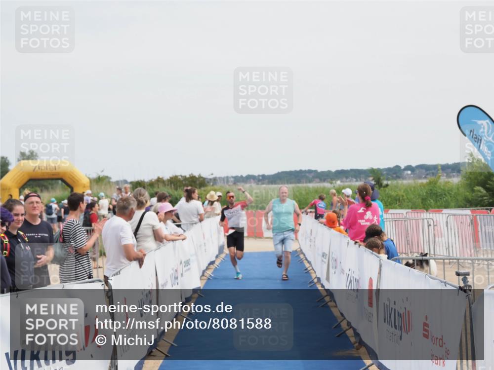 22.06.2025 - Viking Triathlon MichiJ http://msf.ph/oto/8081588 22.06.2025 14:27:21 Ziel 652 meine-sportfotos.de