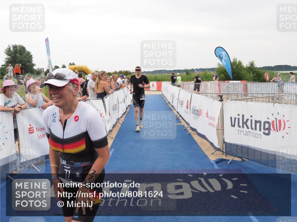 22.06.2025 - Viking Triathlon MichiJ http://msf.ph/oto/8081624 22.06.2025 15:59:08 Ziel 77, 461 meine-sportfotos.de