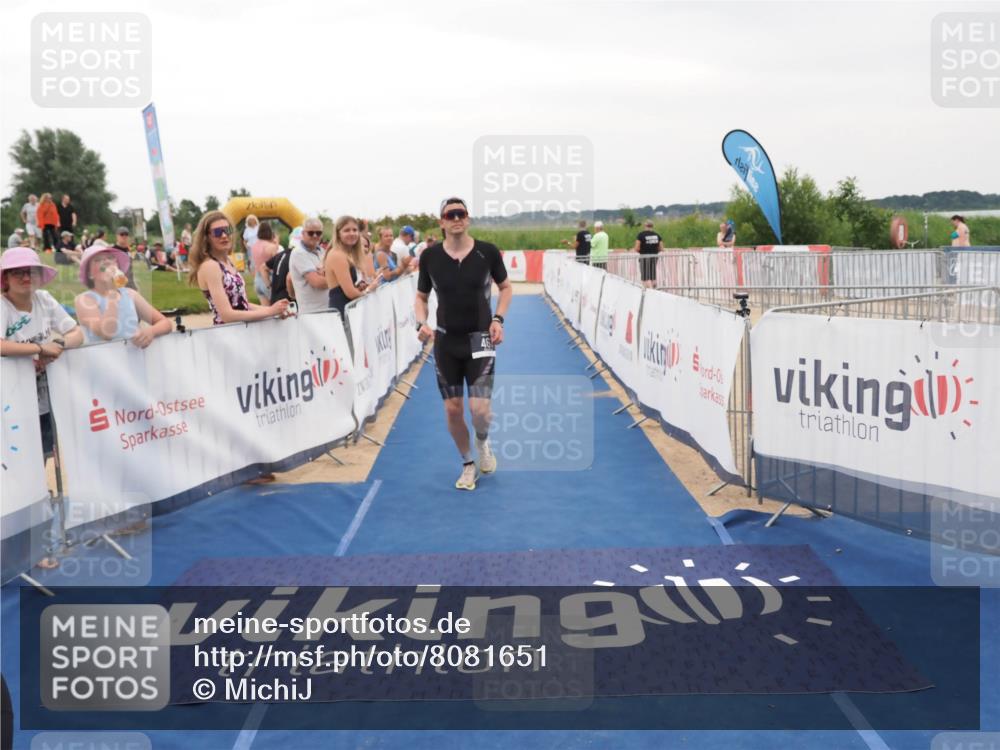 22.06.2025 - Viking Triathlon MichiJ http://msf.ph/oto/8081651 22.06.2025 15:59:09 Ziel 77, 461 meine-sportfotos.de