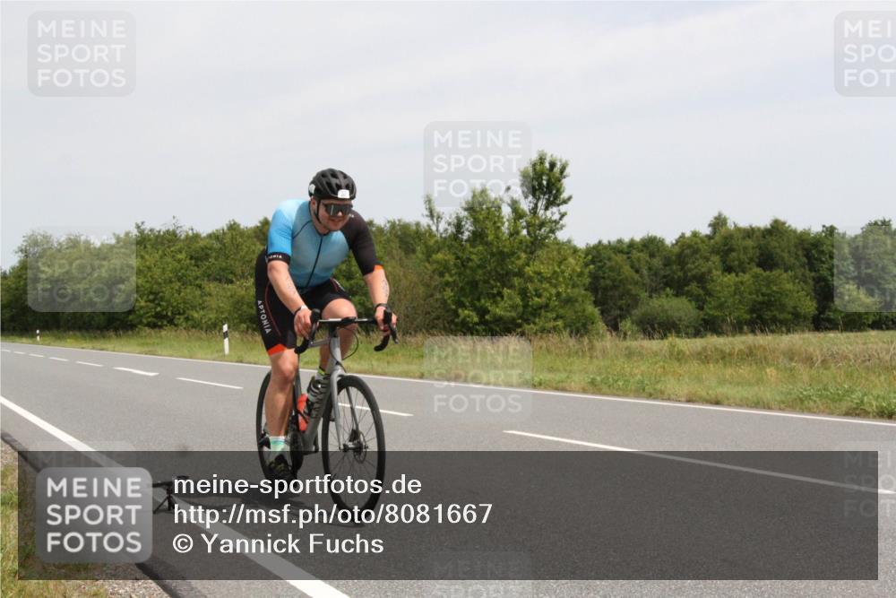 22.06.2025 - Viking Triathlon Yannick Fuchs http://msf.ph/oto/8081667 22.06.2025 12:27:57 Radfahren 286, 467 meine-sportfotos.de