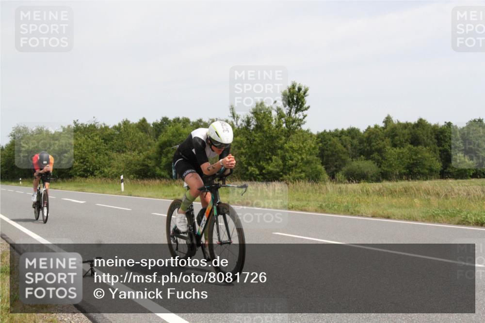 22.06.2025 - Viking Triathlon Yannick Fuchs http://msf.ph/oto/8081726 22.06.2025 12:29:15 Radfahren 11, 33, 59, 249, 298, 386, 437 meine-sportfotos.de