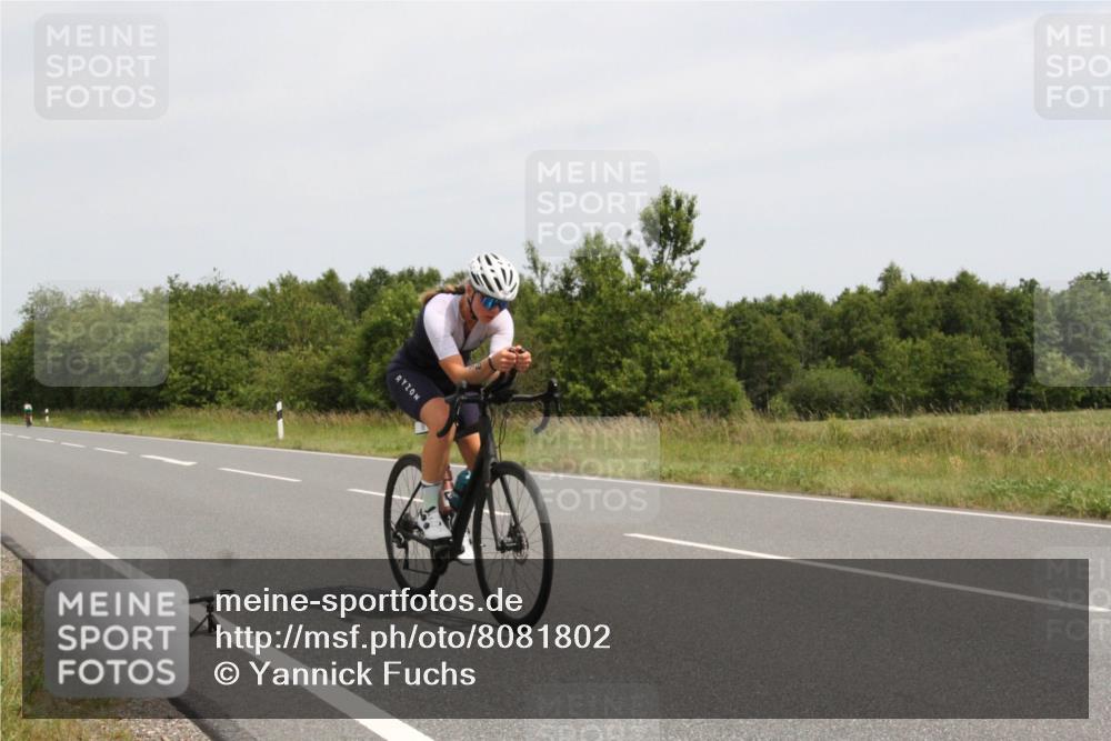 22.06.2025 - Viking Triathlon Yannick Fuchs http://msf.ph/oto/8081802 22.06.2025 12:30:32 Radfahren 18, 295 meine-sportfotos.de