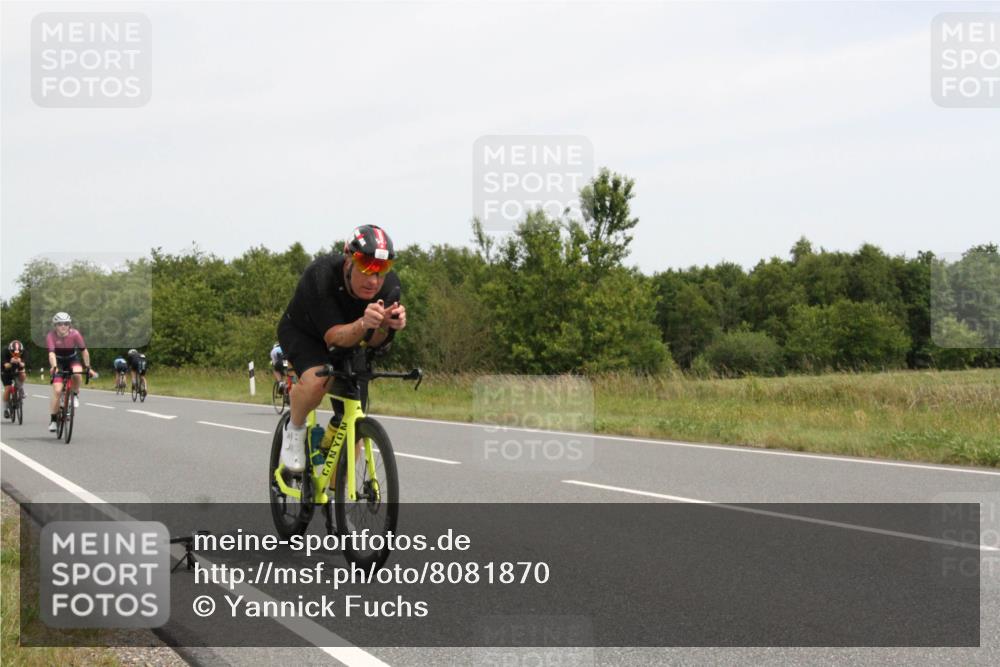 22.06.2025 - Viking Triathlon Yannick Fuchs http://msf.ph/oto/8081870 22.06.2025 12:31:43 Radfahren 37, 114, 204, 266, 333, 364, 412, 500, 525, 540 meine-sportfotos.de