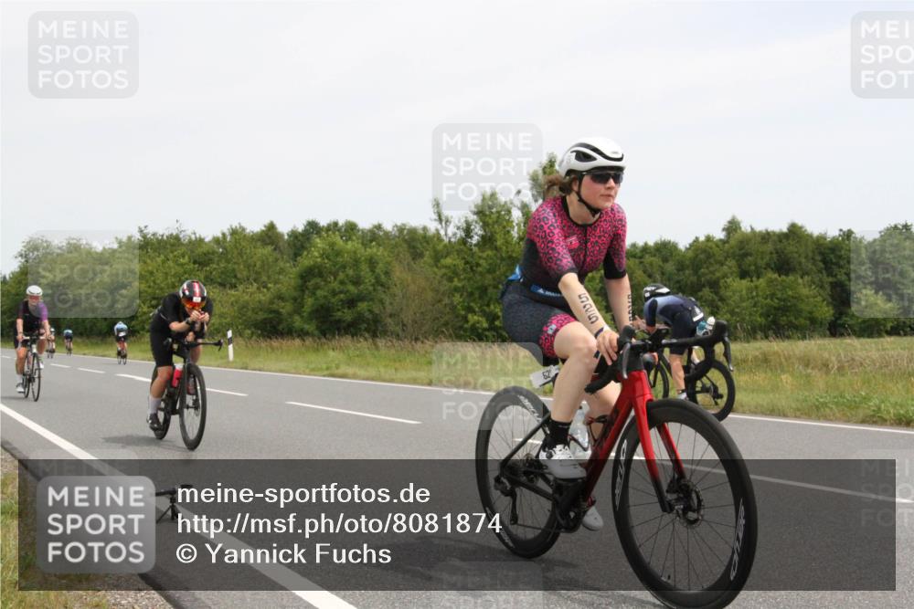 22.06.2025 - Viking Triathlon Yannick Fuchs http://msf.ph/oto/8081874 22.06.2025 12:31:44 Radfahren 37, 114, 204, 333, 364, 412, 500, 525, 540 meine-sportfotos.de