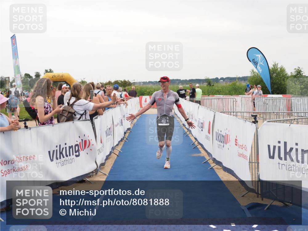 22.06.2025 - Viking Triathlon MichiJ http://msf.ph/oto/8081888 22.06.2025 15:59:41 Ziel 462 meine-sportfotos.de