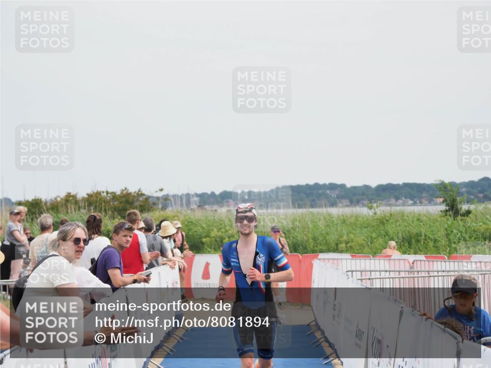 22.06.2025 - Viking Triathlon MichiJ http://msf.ph/oto/8081894 22.06.2025 14:29:28 Ziel 286 meine-sportfotos.de