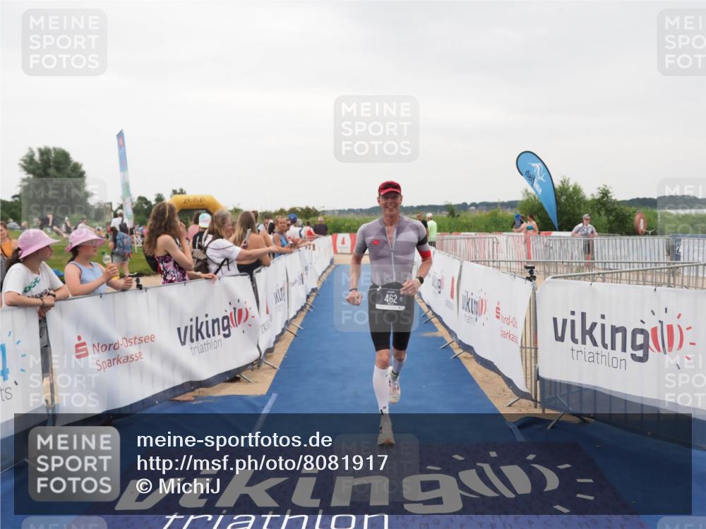 22.06.2025 - Viking Triathlon MichiJ http://msf.ph/oto/8081917 22.06.2025 15:59:42 Ziel 462 meine-sportfotos.de