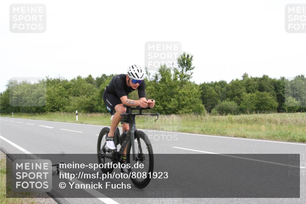 22.06.2025 - Viking Triathlon Yannick Fuchs http://msf.ph/oto/8081923 22.06.2025 12:32:50 Radfahren 189, 315, 381, 658 meine-sportfotos.de