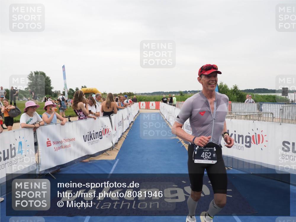 22.06.2025 - Viking Triathlon MichiJ http://msf.ph/oto/8081946 22.06.2025 15:59:43 Ziel 462 meine-sportfotos.de