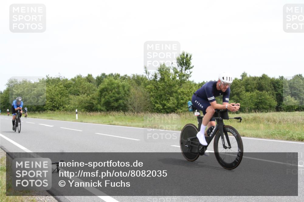 22.06.2025 - Viking Triathlon Yannick Fuchs http://msf.ph/oto/8082035 22.06.2025 12:35:01 Radfahren 17, 102, 416, 635, 645 meine-sportfotos.de