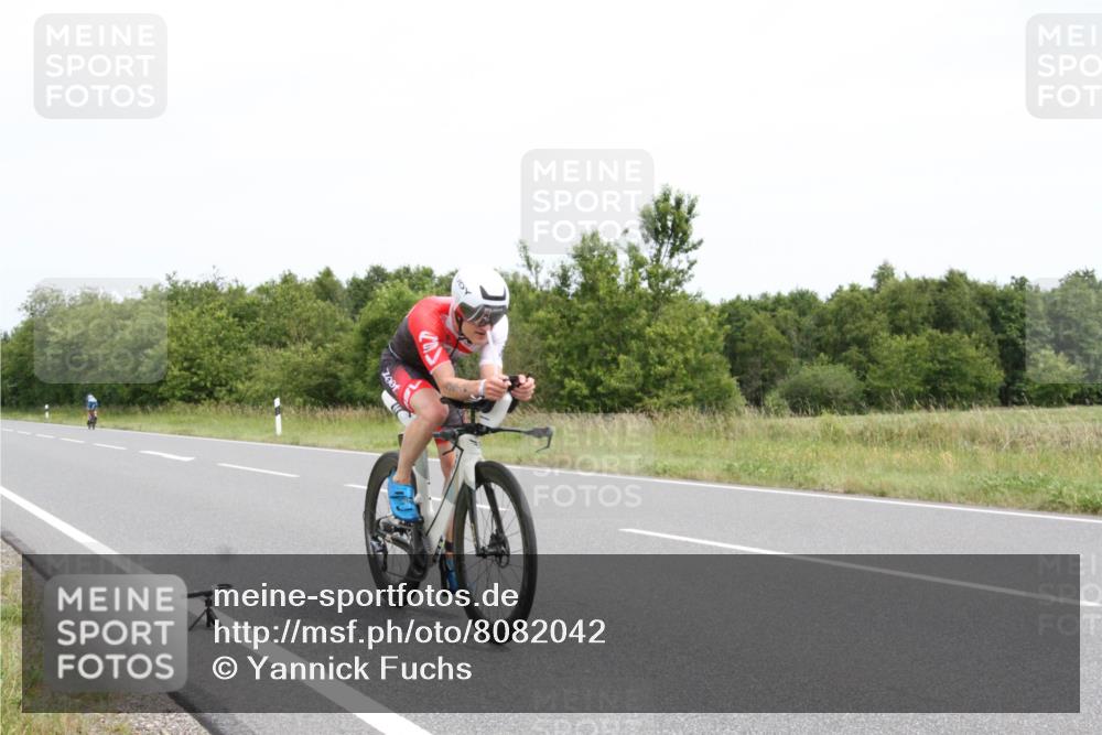 22.06.2025 - Viking Triathlon Yannick Fuchs http://msf.ph/oto/8082042 22.06.2025 12:35:09 Radfahren 352, 416, 542 meine-sportfotos.de
