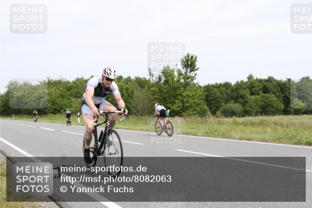 22.06.2025 - Viking Triathlon Yannick Fuchs http://msf.ph/oto/8082063 22.06.2025 12:35:34 Radfahren 76, 182, 454, 481, 553 meine-sportfotos.de
