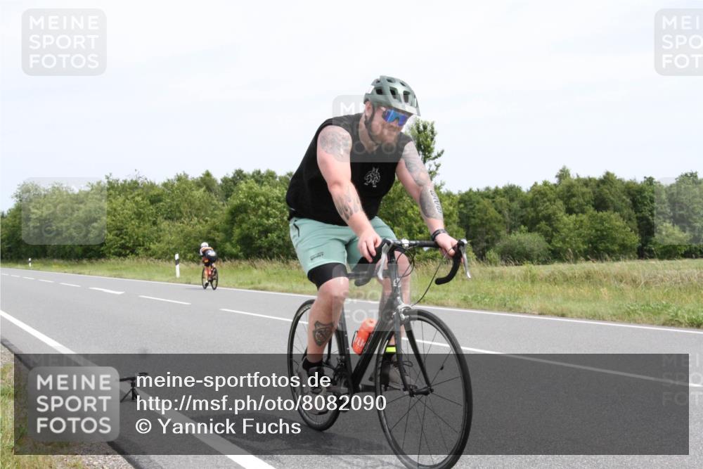 22.06.2025 - Viking Triathlon Yannick Fuchs http://msf.ph/oto/8082090 22.06.2025 12:35:59 Radfahren 77, 184, 237, 629 meine-sportfotos.de