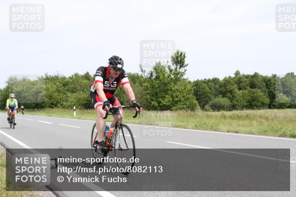 22.06.2025 - Viking Triathlon Yannick Fuchs http://msf.ph/oto/8082113 22.06.2025 12:36:25 Radfahren 95, 355, 433, 463, 468, 473, 640 meine-sportfotos.de
