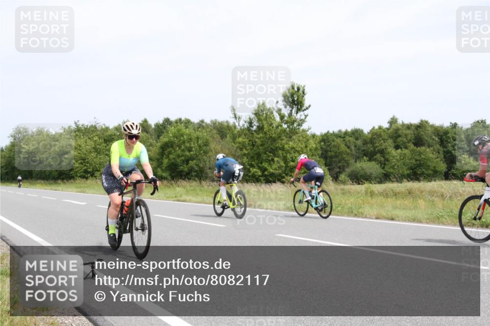 22.06.2025 - Viking Triathlon Yannick Fuchs http://msf.ph/oto/8082117 22.06.2025 12:36:26 Radfahren 95, 355, 433, 463, 468, 473, 640 meine-sportfotos.de