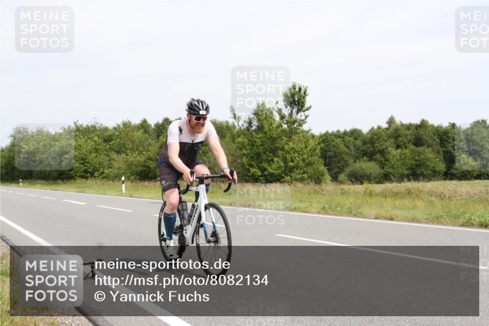22.06.2025 - Viking Triathlon Yannick Fuchs http://msf.ph/oto/8082134 22.06.2025 12:36:41 Radfahren 28, 48, 97, 344, 419 meine-sportfotos.de