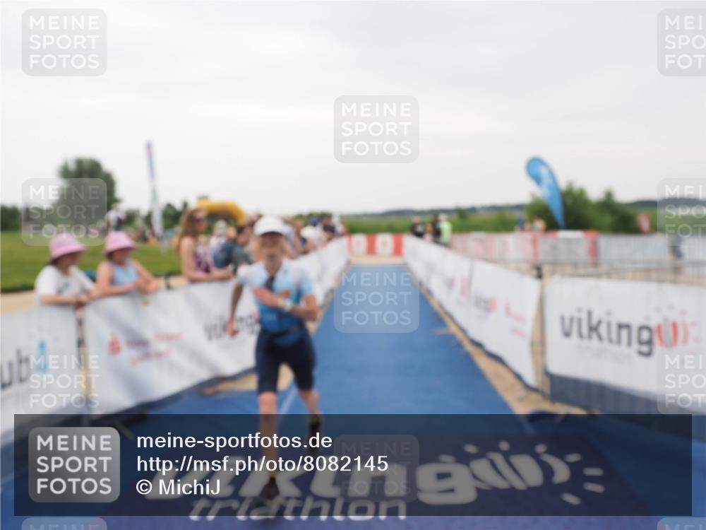 22.06.2025 - Viking Triathlon MichiJ http://msf.ph/oto/8082145 22.06.2025 16:00:23 Ziel 154 meine-sportfotos.de