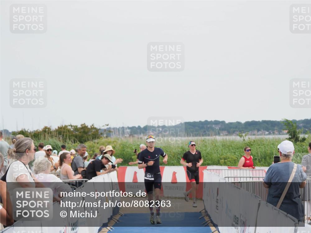 22.06.2025 - Viking Triathlon MichiJ http://msf.ph/oto/8082363 22.06.2025 14:33:03 Ziel 544 meine-sportfotos.de