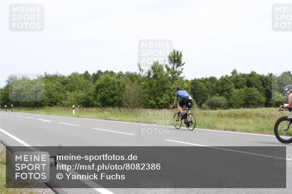 22.06.2025 - Viking Triathlon Yannick Fuchs http://msf.ph/oto/8082386 22.06.2025 12:42:22 Radfahren 25, 336, 369 meine-sportfotos.de