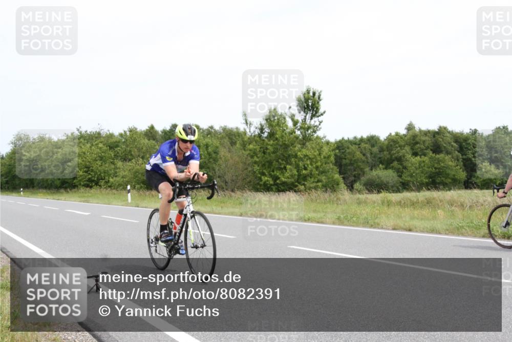 22.06.2025 - Viking Triathlon Yannick Fuchs http://msf.ph/oto/8082391 22.06.2025 12:42:36 Radfahren 241, 536, 614 meine-sportfotos.de