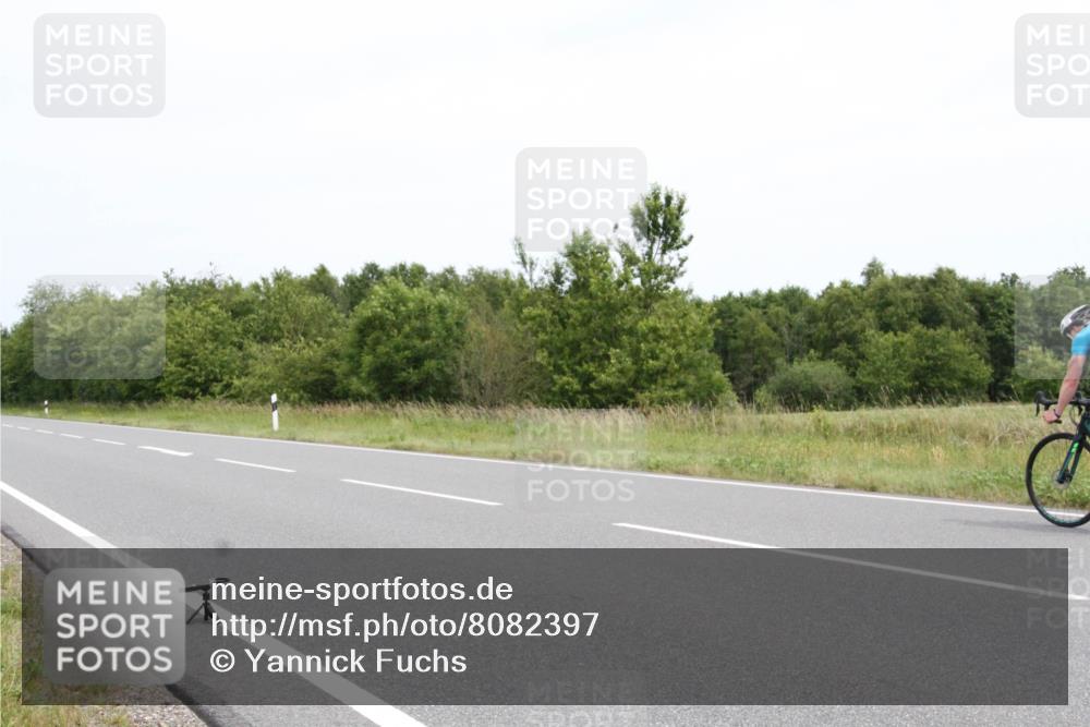 22.06.2025 - Viking Triathlon Yannick Fuchs http://msf.ph/oto/8082397 22.06.2025 12:42:52 Radfahren 128, 181 meine-sportfotos.de