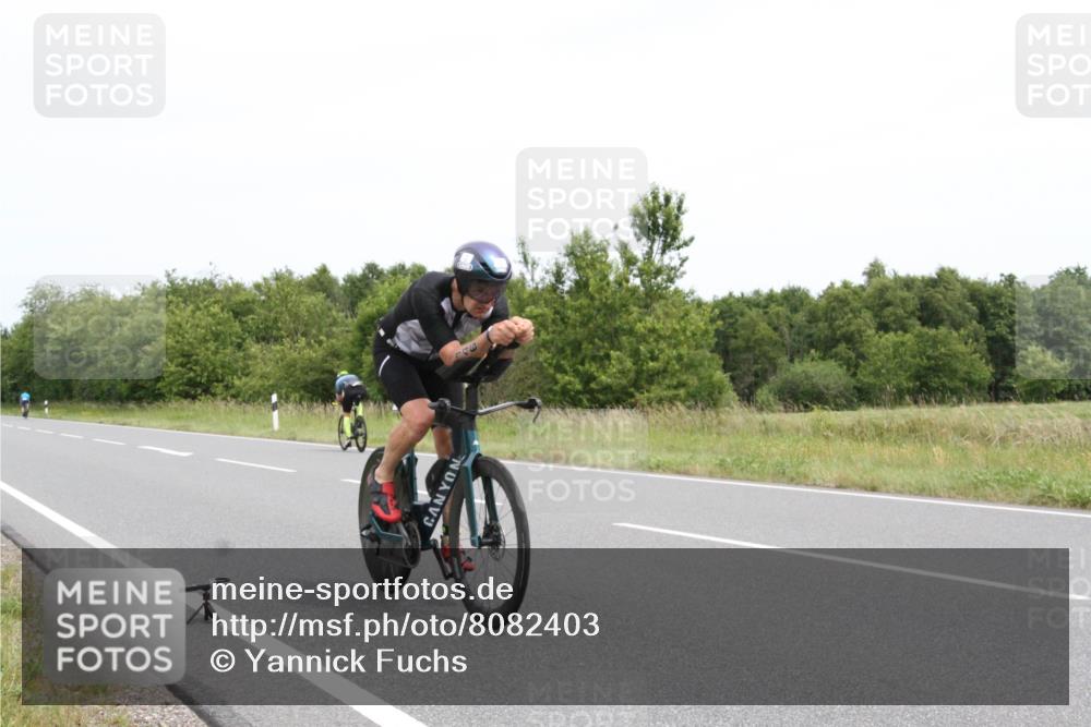 22.06.2025 - Viking Triathlon Yannick Fuchs http://msf.ph/oto/8082403 22.06.2025 12:42:59 Radfahren 146, 181 meine-sportfotos.de