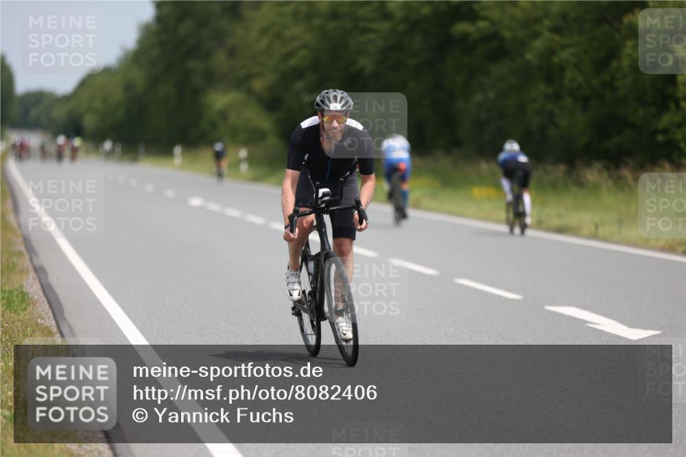 22.06.2025 - Viking Triathlon Yannick Fuchs http://msf.ph/oto/8082406 22.06.2025 12:22:49 Radfahren 113, 137, 342 meine-sportfotos.de