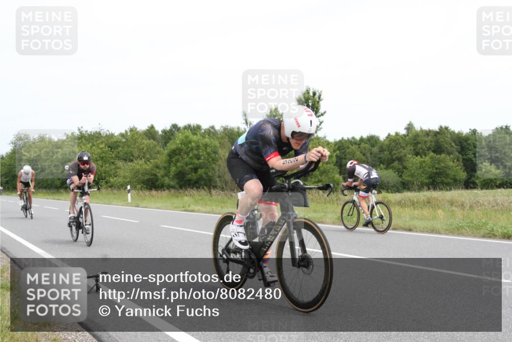 22.06.2025 - Viking Triathlon Yannick Fuchs http://msf.ph/oto/8082480 22.06.2025 12:43:41 Radfahren 124, 187, 316, 327, 349, 359, 388, 407, 428, 442, 493, 522, 654 meine-sportfotos.de