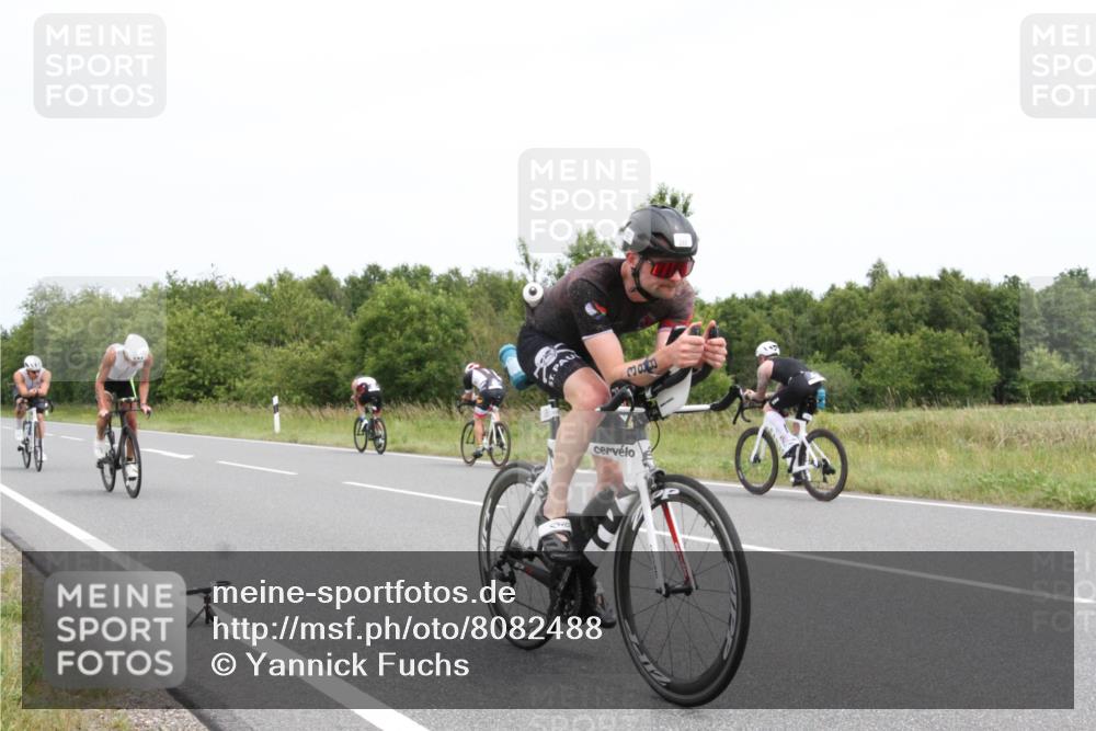 22.06.2025 - Viking Triathlon Yannick Fuchs http://msf.ph/oto/8082488 22.06.2025 12:43:41 Radfahren 124, 187, 316, 327, 349, 359, 388, 407, 428, 442, 493, 522, 654 meine-sportfotos.de