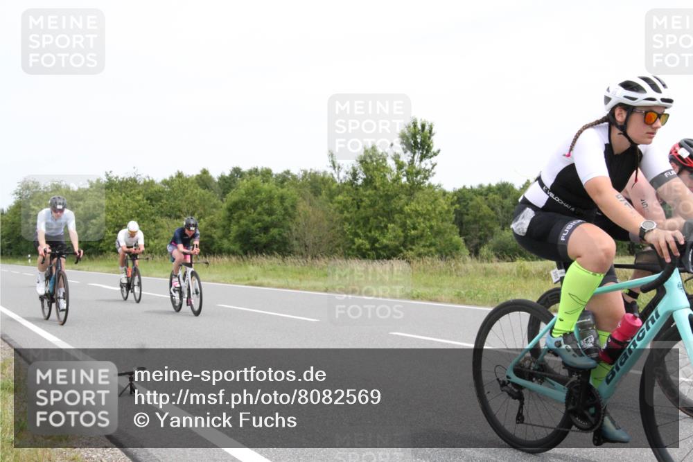 22.06.2025 - Viking Triathlon Yannick Fuchs http://msf.ph/oto/8082569 22.06.2025 12:45:35 Radfahren 147, 255, 357, 395, 515, 535, 611 meine-sportfotos.de