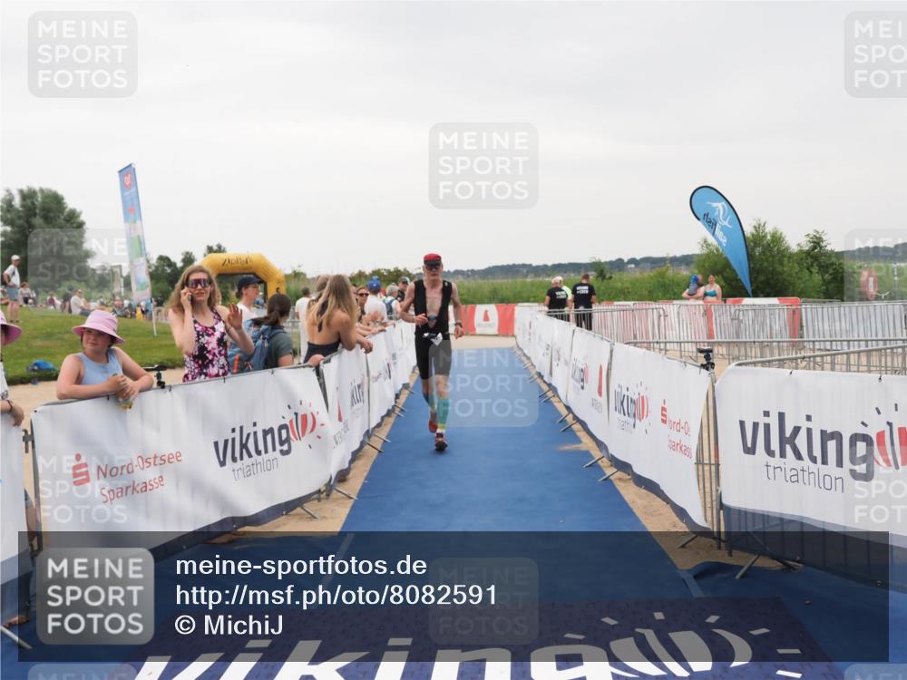22.06.2025 - Viking Triathlon MichiJ http://msf.ph/oto/8082591 22.06.2025 16:01:36 Ziel 291, 543 meine-sportfotos.de
