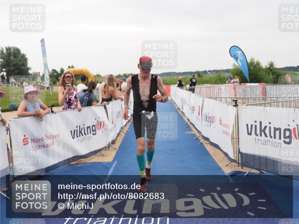 22.06.2025 - Viking Triathlon MichiJ http://msf.ph/oto/8082683 22.06.2025 16:01:37 Ziel 291, 543 meine-sportfotos.de