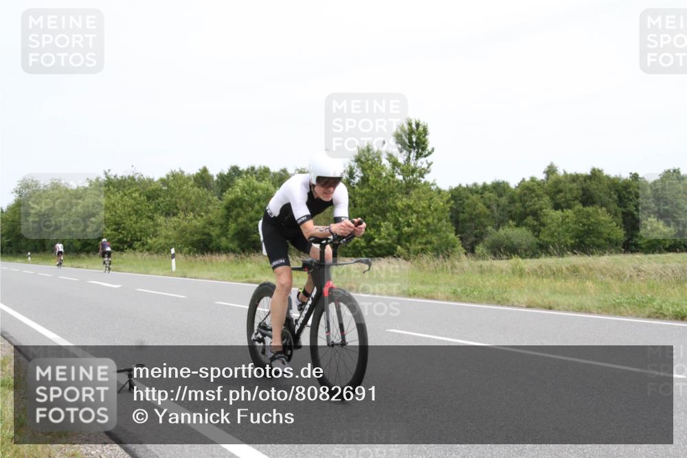 22.06.2025 - Viking Triathlon Yannick Fuchs http://msf.ph/oto/8082691 22.06.2025 12:47:09 Radfahren 64, 101, 263 meine-sportfotos.de